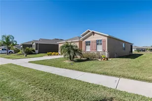 2667 Canyon Crest Dr, Lakeland, FL 33811 - Photo 3