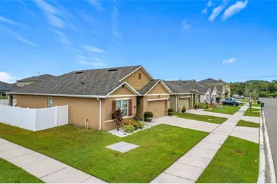 2043 Blue Highland Dr, Lakeland, FL 33811 - Photo 5