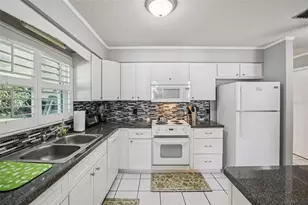 1525 Leslie Dr, Lakeland, FL 33801 - Photo 17