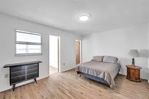 5925 Shore Blvd S, Gulfport, FL 33707 - Photo 17