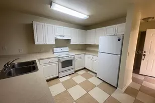 865 Fox Lake Dr, Lakeland, FL 33809 - Photo 3