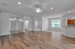 4268 Windchime Ln, Lakeland, FL 33811 - Photo 9