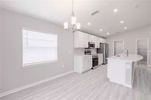 6042 Ballast Dr, Wimauma, FL 33598 - Photo 3