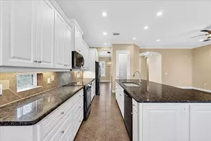 1772 Laurel Glen Pl, Lakeland, FL 33803 - Photo 13