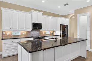 1772 Laurel Glen Pl, Lakeland, FL 33803 - Photo 11