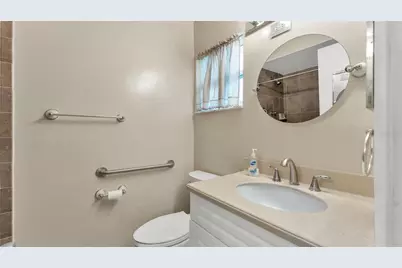 404 Cameo Drive, Lakeland, FL 33803 - Photo 11