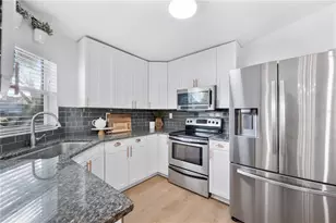 8741 Mt Royal Ln, Lakeland, FL 33809 - Photo 17