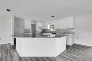 1723 W Daughtery Rd, Lakeland, FL 33810 - Photo 9