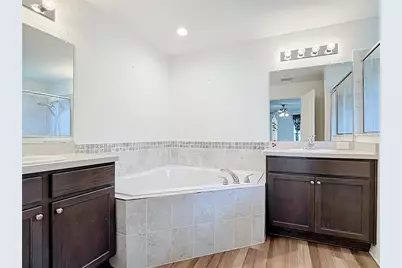 8107 Campbell Crossing Circle, Lakeland, FL 33810 - Photo 19