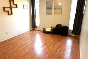 3013 Club Cir, Lakeshore, FL 33854 - Photo 7