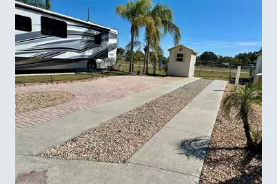 2920 Fairway Drive, Bowling Green, FL 33834 - Photo 1