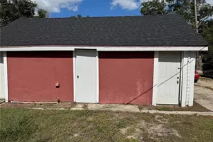 425 E Sessoms Ave, Lake Wales, FL 33853 - Photo 9