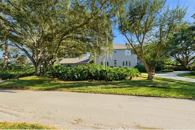 3 Brogden Court SE, Winter Haven, FL 33880 - Photo 3