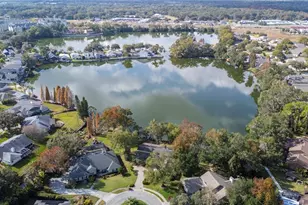 521 Century Oak Ct, Lakeland, FL 33813 - Photo 9