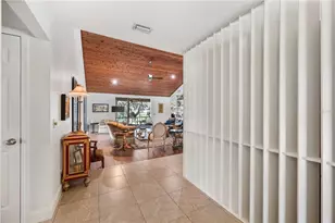 521 Century Oak Ct, Lakeland, FL 33813 - Photo 11