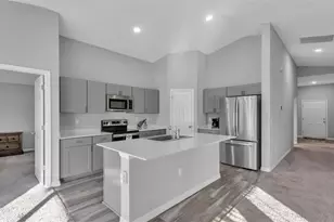 5440 Siltstone St, Lakeland, FL 33811 - Photo 15