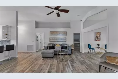 7929 Ashley Pointe Drive, Lakeland, FL 33810 - Photo 5