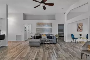 7929 Ashley Pointe Dr, Lakeland, FL 33810 - Photo 5