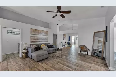 7929 Ashley Pointe Drive, Lakeland, FL 33810 - Photo 3