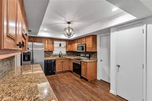 553 Villa Vista Blvd, Lakeland, FL 33813 - Photo 5