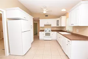 612 Lake Ned Rd, Winter Haven, FL 33884 - Photo 3