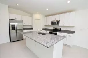 1940 Red Loop, Lakeland, FL 33801 - Photo 3