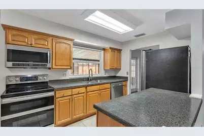 6014 Doe Circle W, Lakeland, FL 33809 - Photo 9