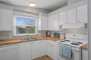 5079 Lodgewood Dr, Lakeland, FL 33810 - Photo 17