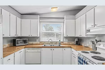 5079 Lodgewood Drive, Lakeland, FL 33810 - Photo 17