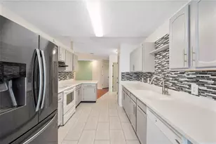 550 Eagle Run, Lakeland, FL 33809 - Photo 9