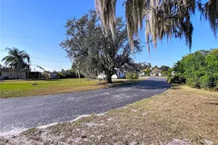 609 Hickory Ln, Lakeland, FL 33801 - Photo 47