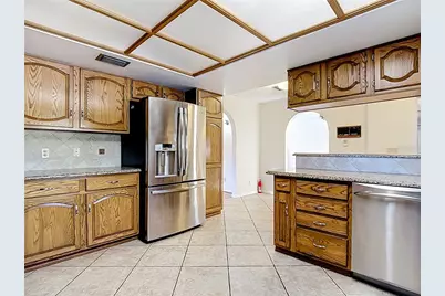 2780 E Sam Allen Road, Plant City, FL 33565 - Photo 17