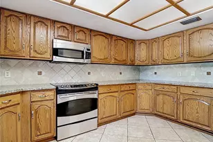 2780 E Sam Allen Rd, Plant City, FL 33565 - Photo 15