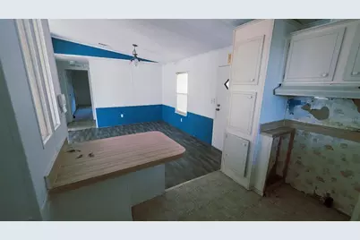 437 Skyline Drive E, Lakeland, FL 33801 - Photo 9