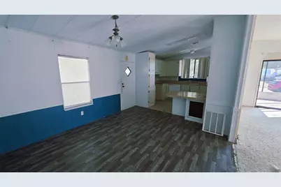 437 Skyline Drive E, Lakeland, FL 33801 - Photo 11