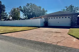 1435 Country Ridge Dr, Lakeland, FL 33801 - Photo 3