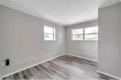 8100 5th Street N, Saint Petersburg, FL 33702 - Photo 31