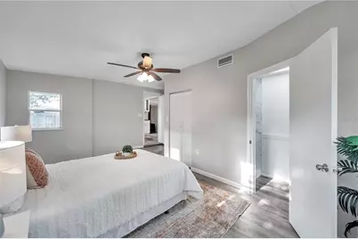 8100 5th Street N, Saint Petersburg, FL 33702 - Photo 27