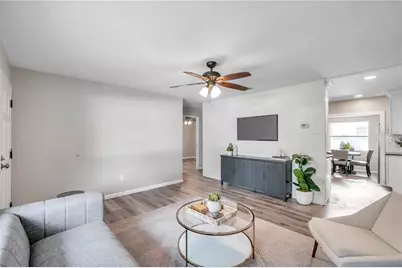 8100 5th Street N, Saint Petersburg, FL 33702 - Photo 7