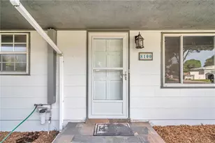 8100 5th St N, Saint Petersburg, FL 33702 - Photo 3