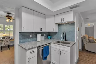 1005 Swilley Rd, Plant City, FL 33567 - Photo 9