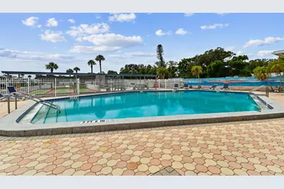 250 Rosery Road NW #300, Largo, FL 33770 - Photo 31