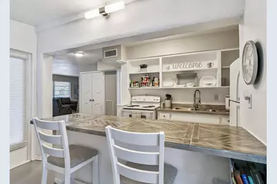 250 Rosery Road NW #300, Largo, FL 33770 - Photo 19