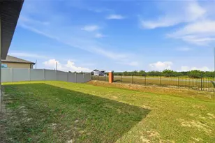 2001 Amber Sweet Cir, Dundee, FL 33838 - Photo 31