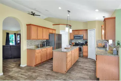 8004 Settlers Creek Lane, Lakeland, FL 33810 - Photo 9