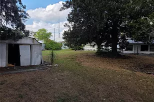 404 NW 7th St, Mulberry, FL 33860 - Photo 9