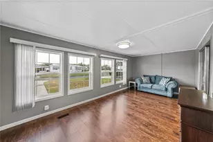 1610 Reynolds Rd, Lakeland, FL 33801 - Photo 3