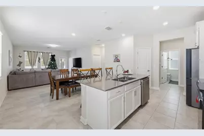 4303 Seven Canyons Drive, Kissimmee, FL 34746 - Photo 9