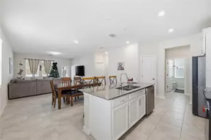 4303 Seven Canyons Dr, Kissimmee, FL 34746 - Photo 9