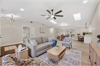 5614 Lazy Creek Drive, Lakeland, FL 33811 - Photo 7